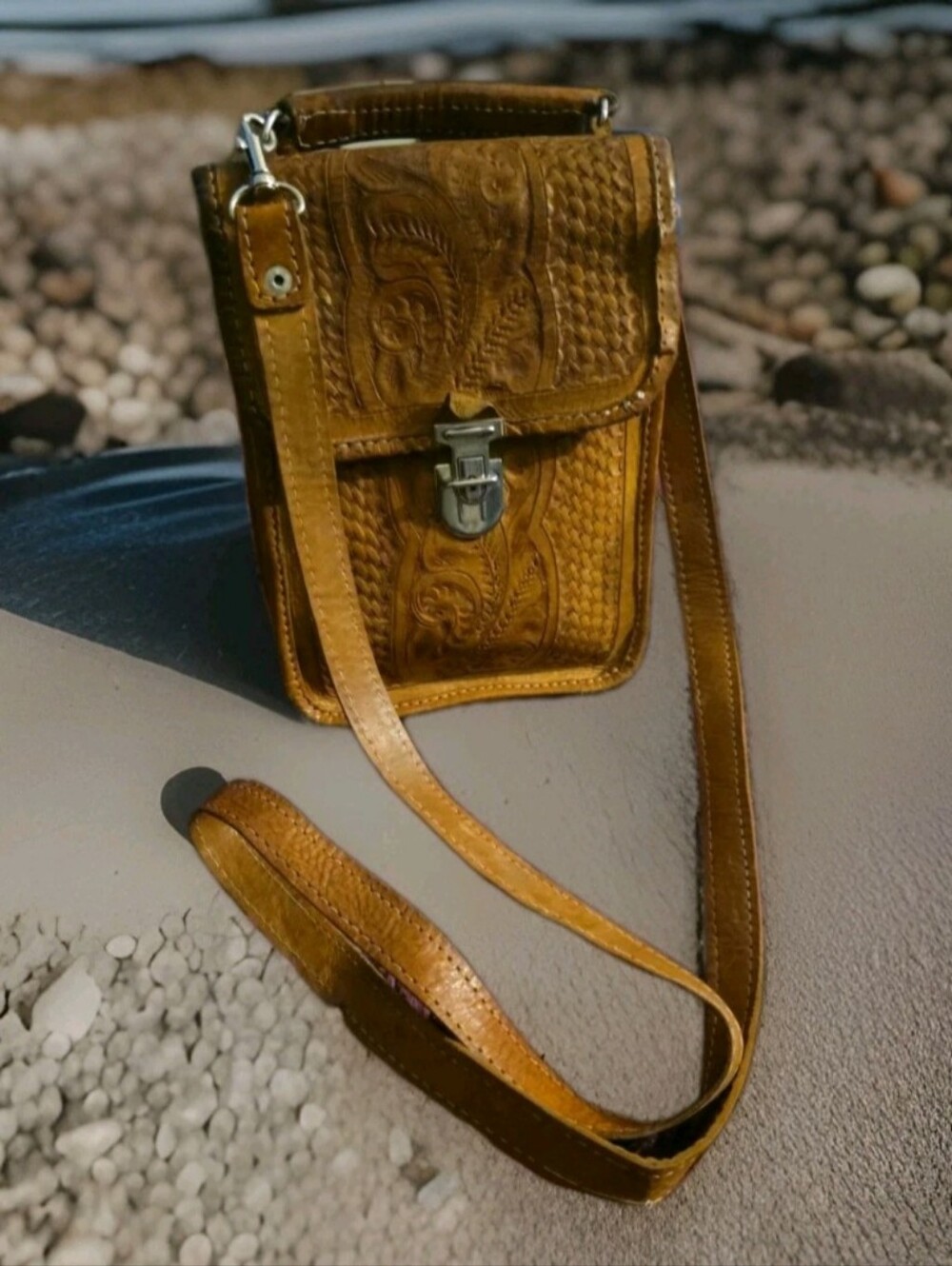 Vintage Sergios handmade Tooled leather Top Handle  Detachable Strap Crossbody